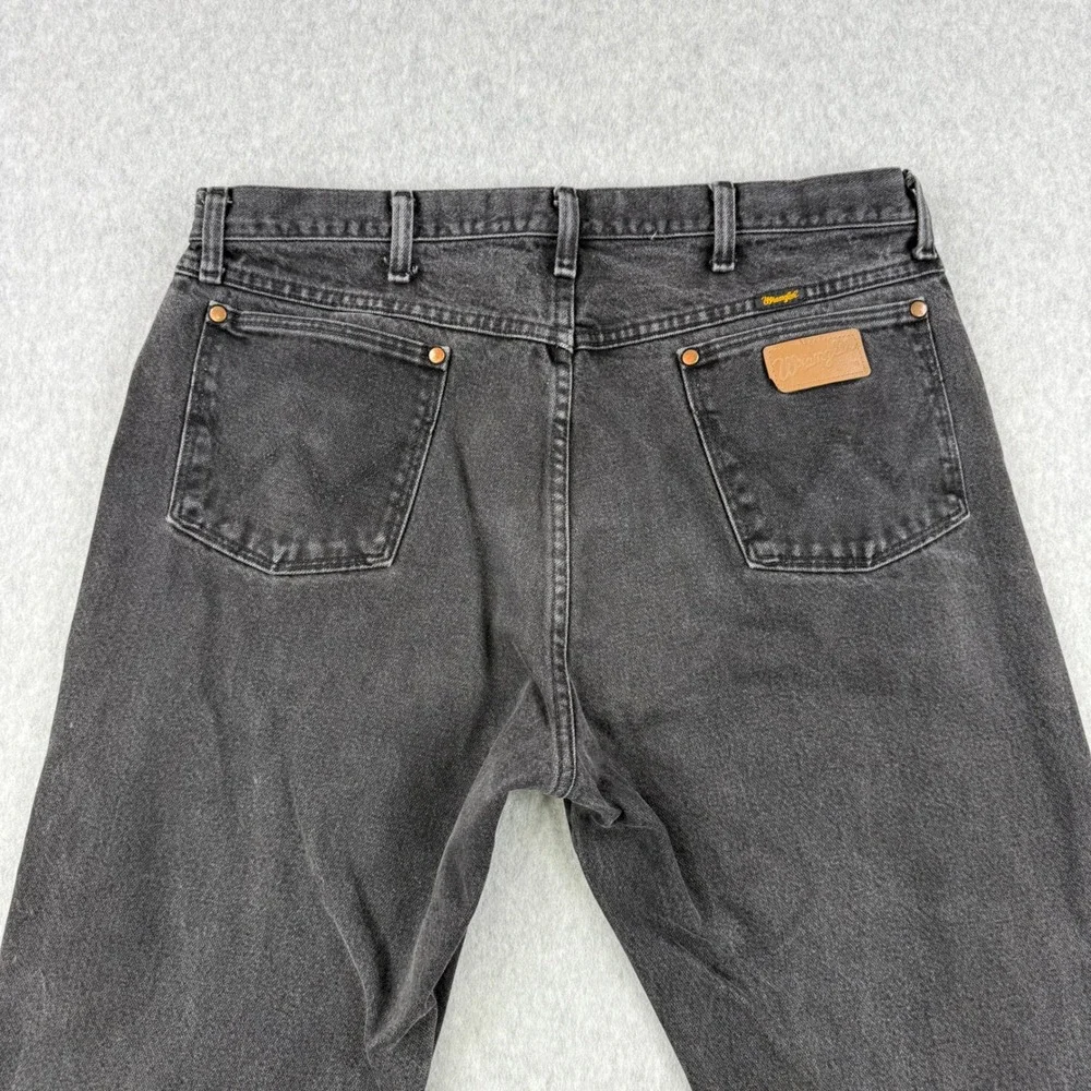 Wrangler Jeans Mens 38x32 (Fits 38x31) Black 13MWZW Cowboy Cut Western‎ Denim